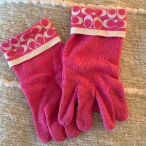 COACH wool pink gloves